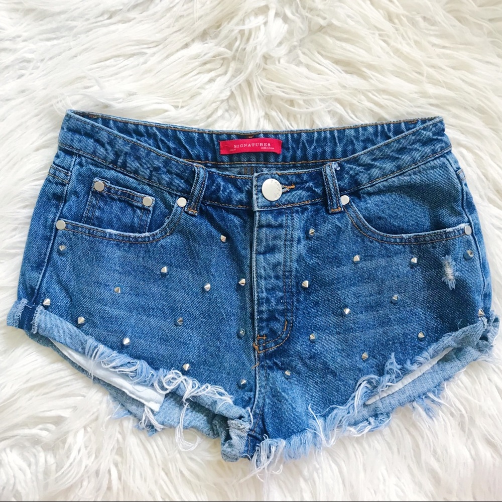 Signature 8 Mini Short Studded Jeans